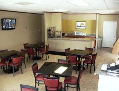 Days Inn By Wyndham San Antonio Splashtown/Att Center Zewnętrze zdjęcie
